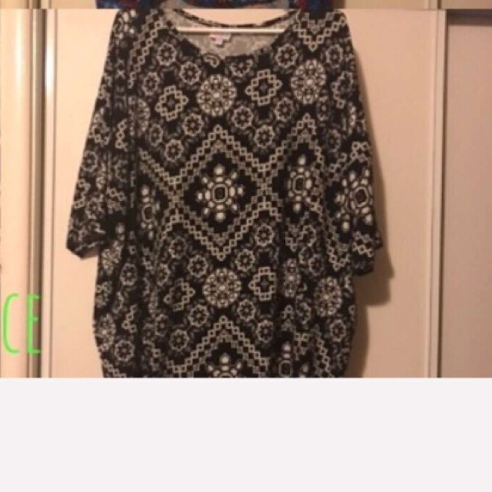 3XL Lularoe Irma in EUC